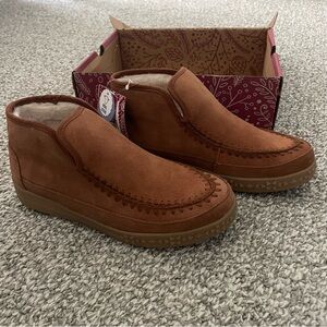 Muk Luks Women’s Street Queens Shoe